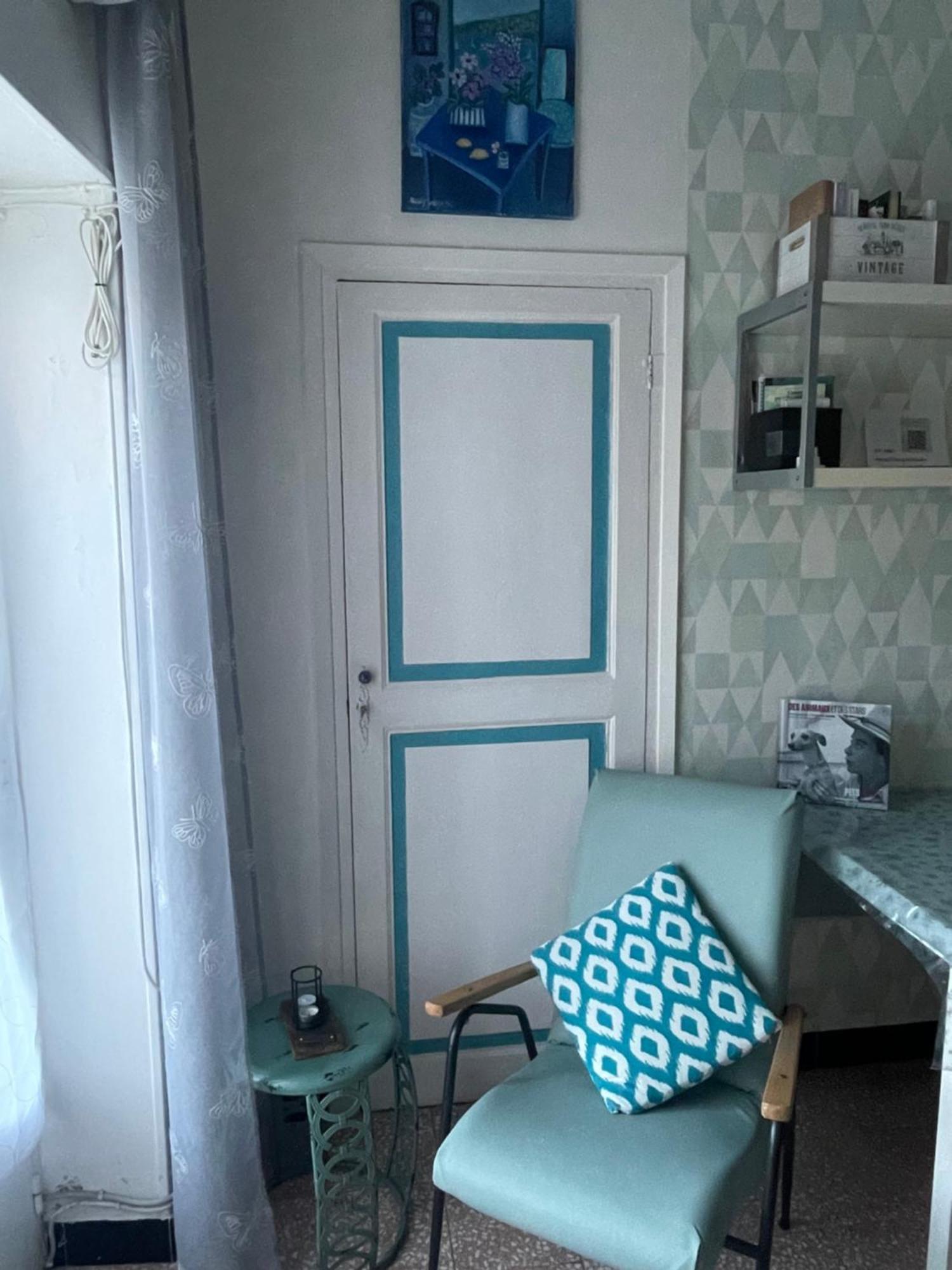 Welcome In The Cozy Blue Nest Pedestrian 芒通 外观 照片
