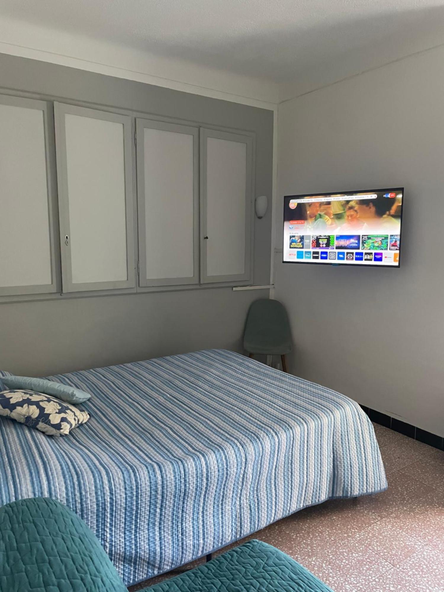 Welcome In The Cozy Blue Nest Pedestrian 芒通 外观 照片